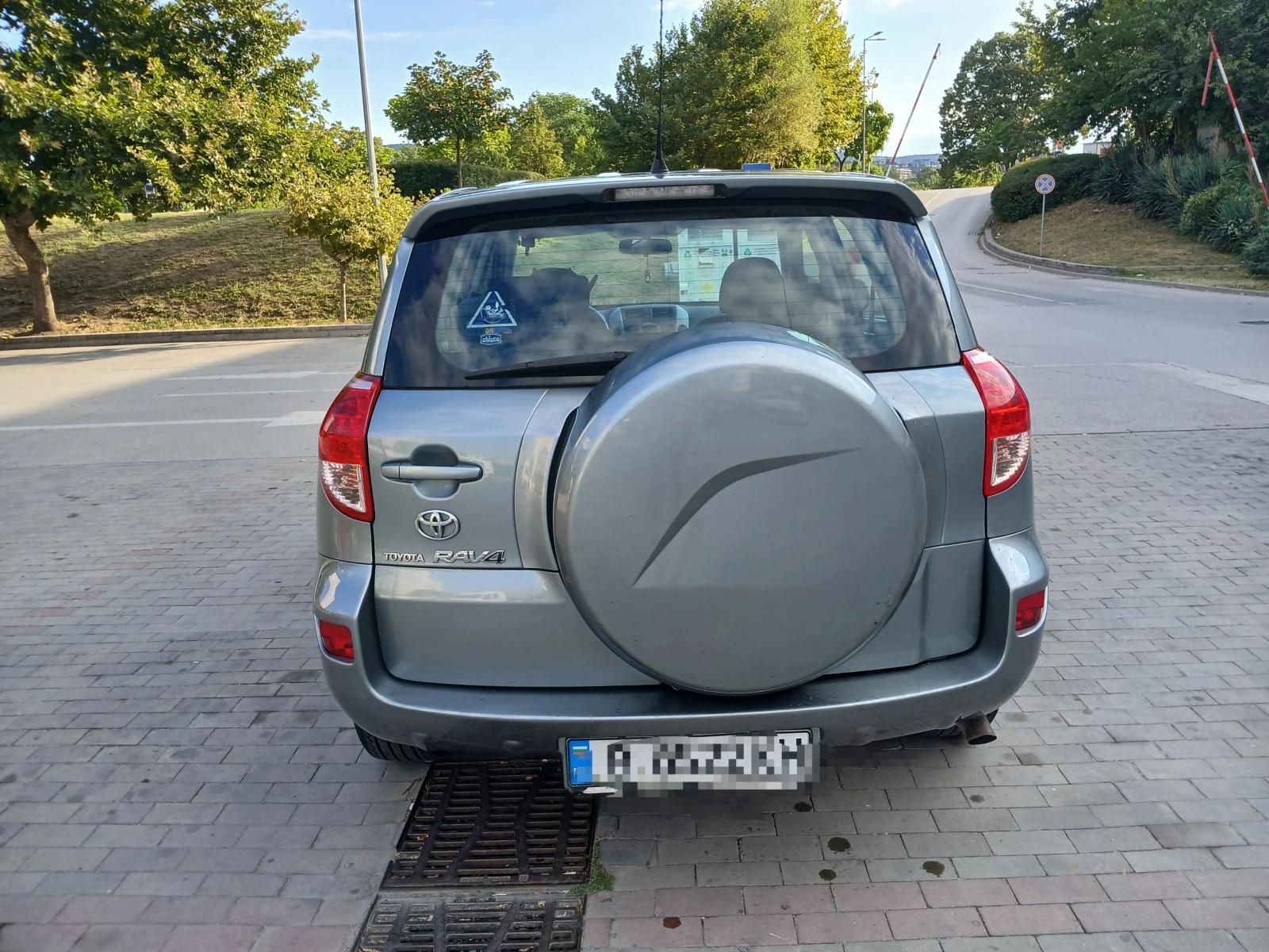 Toyota Rav4 2.0 VVTi, снимка 4 - Автомобили и джипове - 55670140
