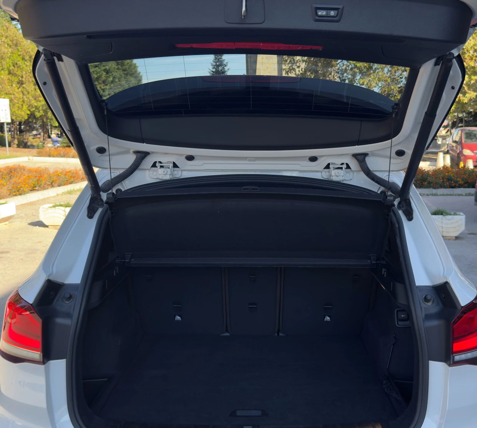BMW X1 XDrive 18d xLine, снимка 14 - Автомобили и джипове - 56410373