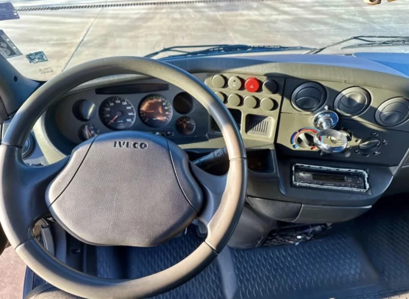 Iveco Daily 40C13 кат Б ПАДАЩ БОРД, снимка 8 - Бусове и автобуси - 52708831