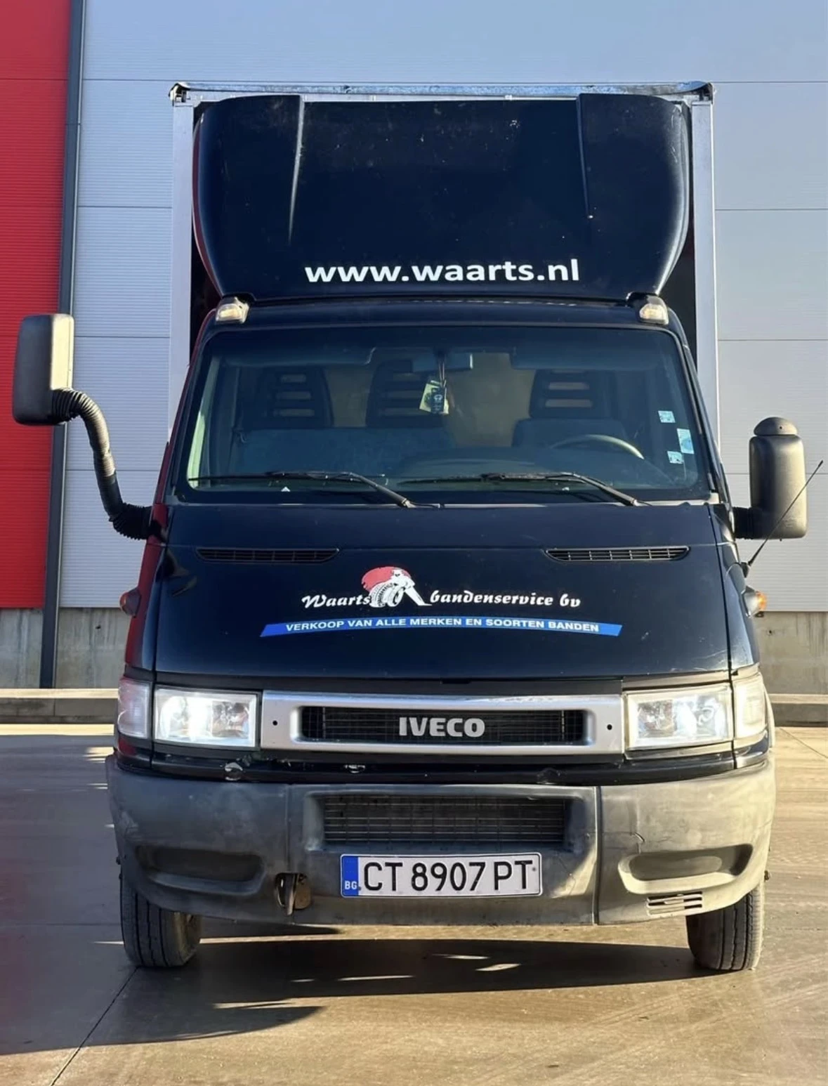 Iveco Daily 40C13 кат Б ПАДАЩ БОРД - изображение 3