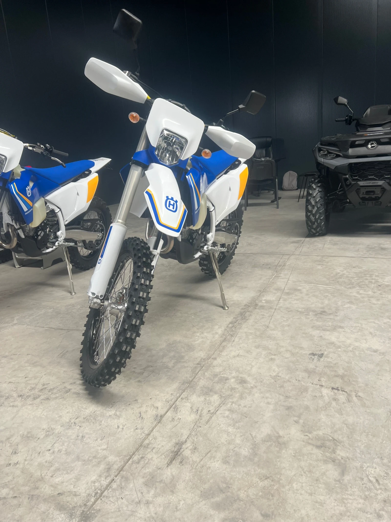Husqvarna 350 FE 350 Heritage  - изображение 4