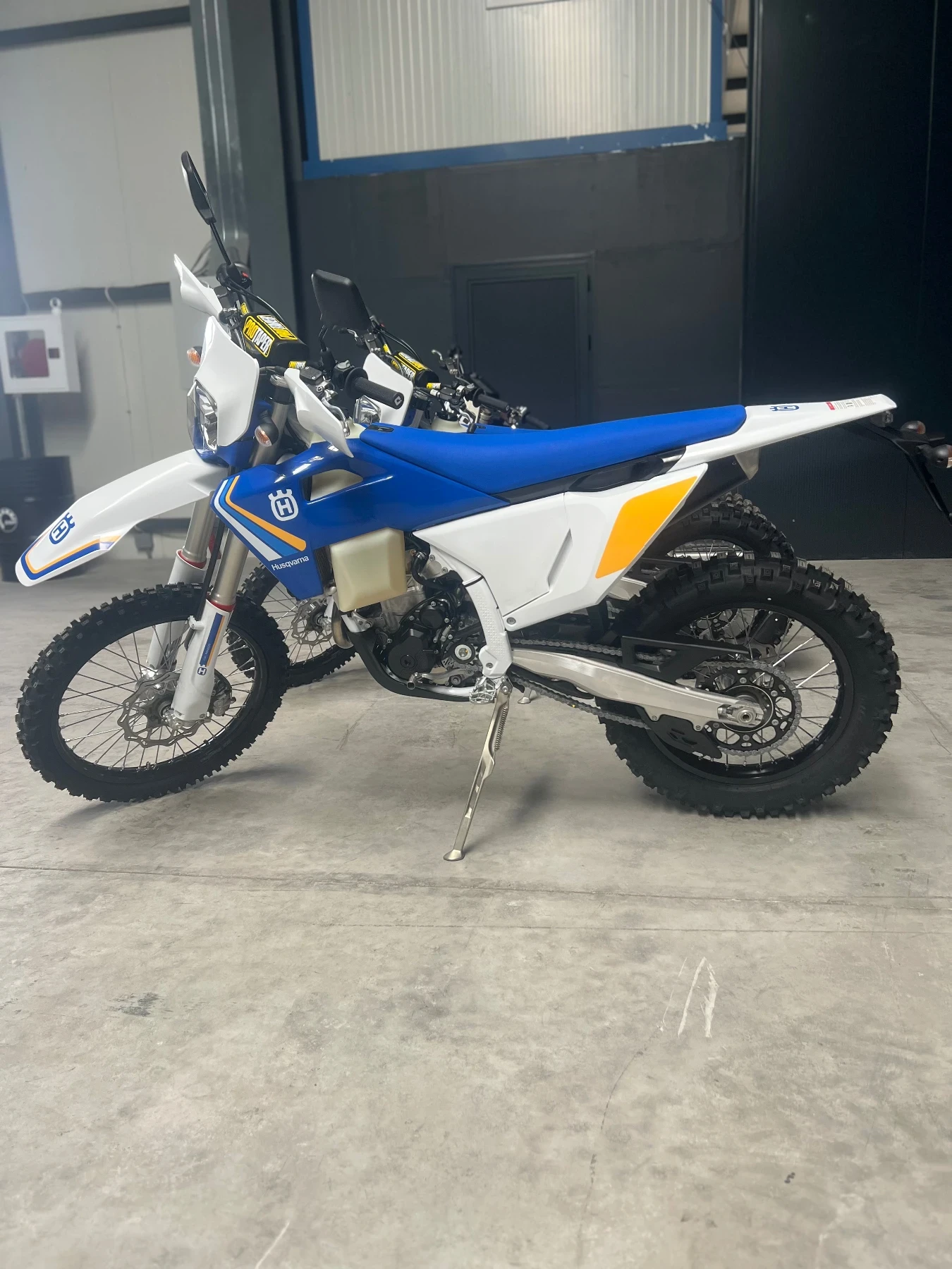 Husqvarna 350 FE 350 Heritage  - изображение 9