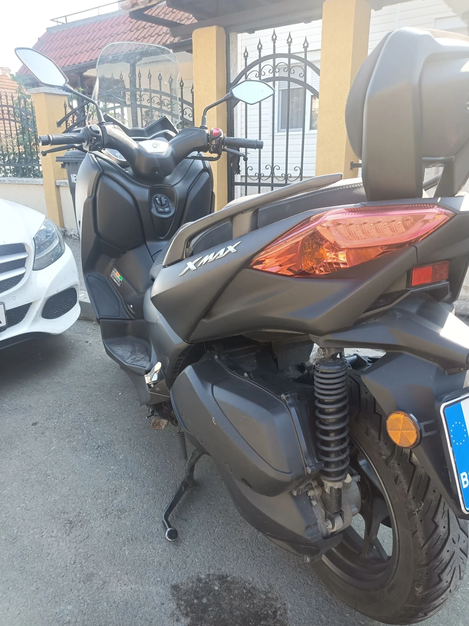 Yamaha X-max 300 - изображение 8