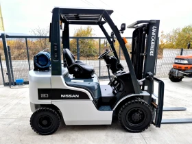 Мотокар Nissan 2 тона / ГАЗ + БЕНЗИН / КАТО НОВ , снимка 6