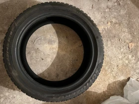 Гуми Зимни 255/40R18, снимка 2 - Гуми и джанти - 48193364