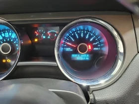 Ford Mustang 3.7 V6 (305кс) | Авто кредит, снимка 10