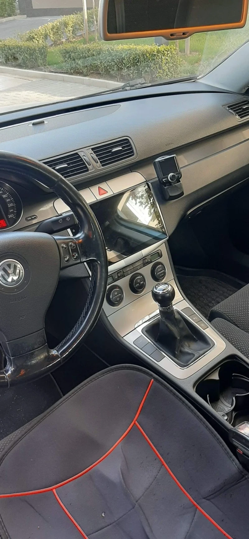 VW Passat, снимка 2 - Автомобили и джипове - 48196259