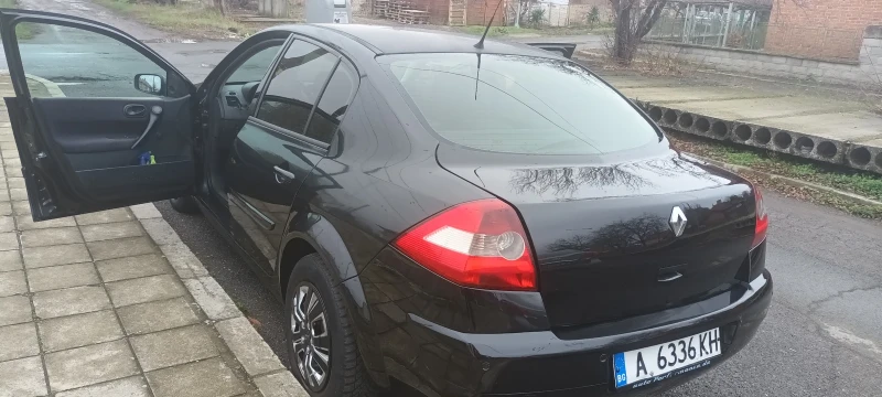 Renault Megane, снимка 3 - Автомобили и джипове - 48268327