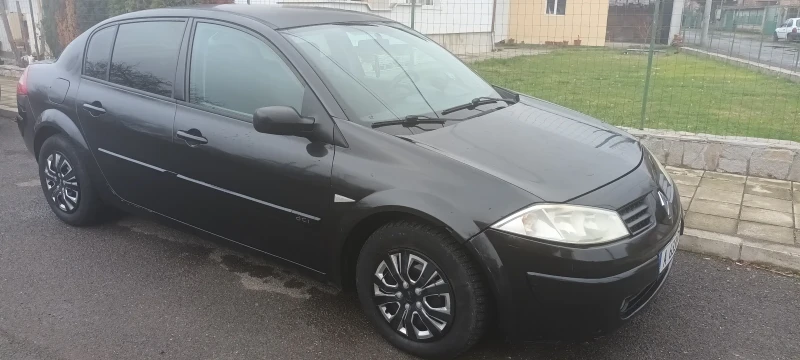 Renault Megane, снимка 9 - Автомобили и джипове - 48268327