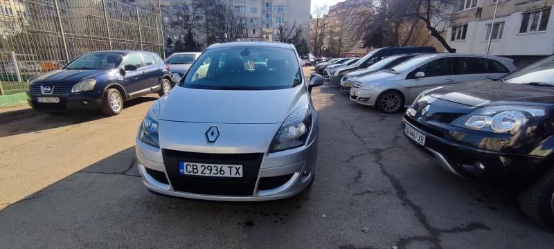 Renault Scenic, снимка 8 - Автомобили и джипове - 48918373