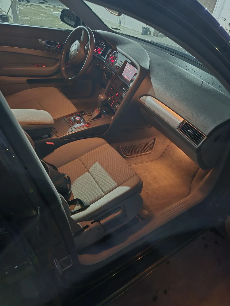 Audi A6 2.4, снимка 7 - Автомобили и джипове - 52540253