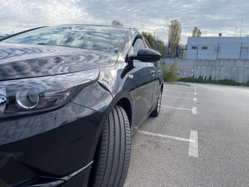 Kia Ceed 1.6 CRDI mild hybrid, снимка 13 - Автомобили и джипове - 52281517
