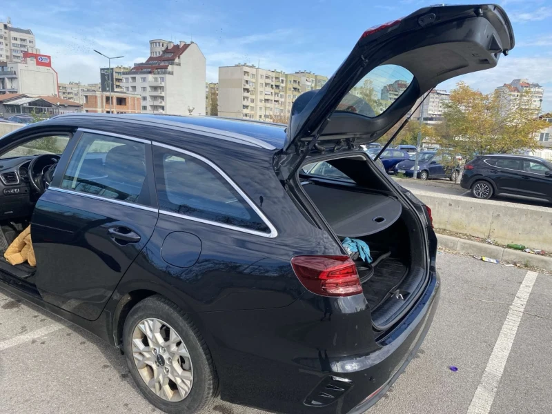Kia Ceed 1.6 CRDI mild hybrid, снимка 2 - Автомобили и джипове - 52281517