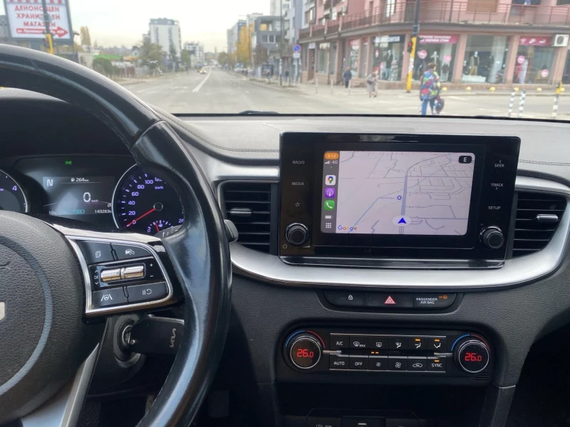 Kia Ceed 1.6 CRDI mild hybrid, снимка 4 - Автомобили и джипове - 52281517