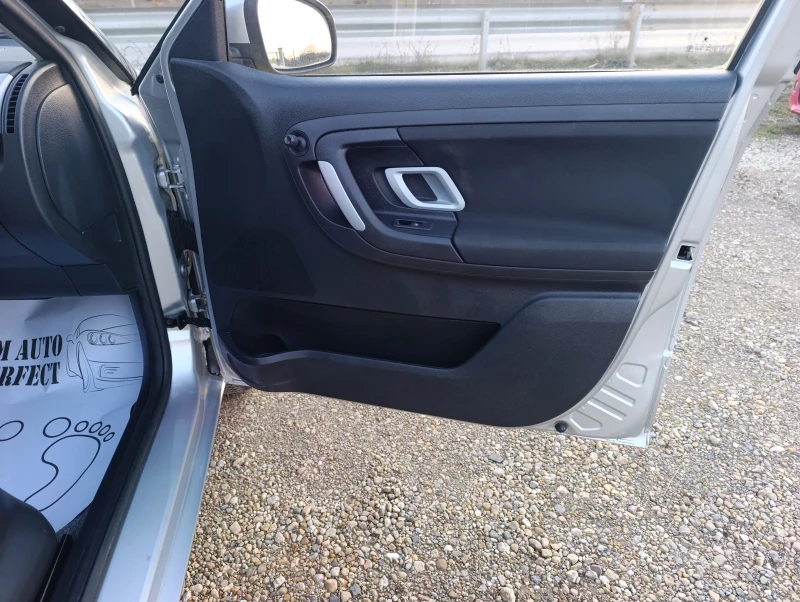 Skoda Fabia 1.2i-60, КС.БЕНЗИН, снимка 14 - Автомобили и джипове - 52751980