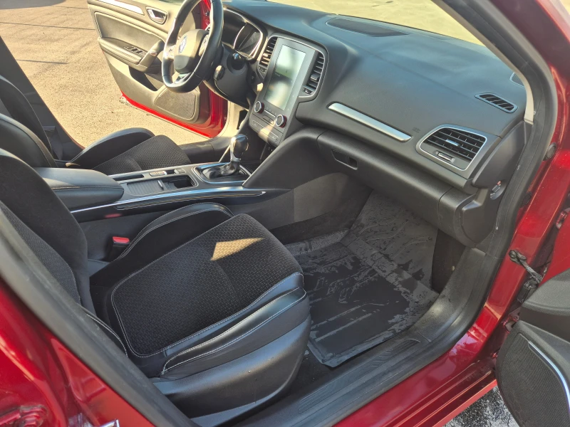 Renault Megane SEDAN INTENS A/T, снимка 9 - Автомобили и джипове - 52919189