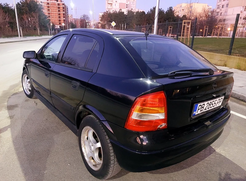 Opel Astra 1.6, снимка 10 - Автомобили и джипове - 52969049