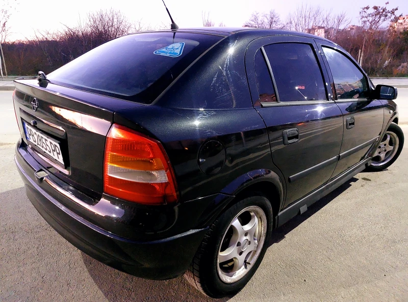 Opel Astra 1.6, снимка 4 - Автомобили и джипове - 52969049