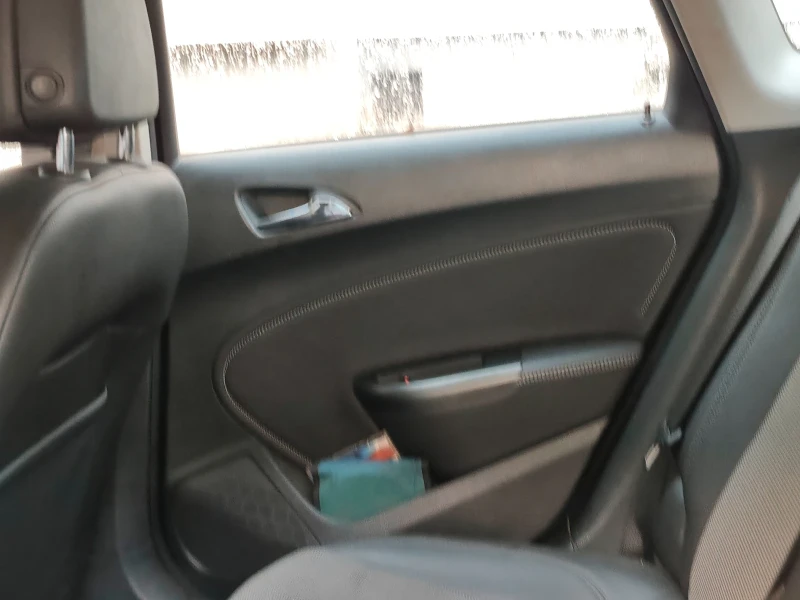 Opel Astra, снимка 6 - Автомобили и джипове - 53394593