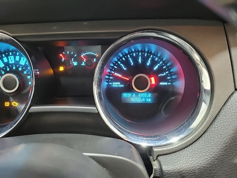 Ford Mustang 3.7 V6 (305кс) | Авто кредит, снимка 10 - Автомобили и джипове - 53478261