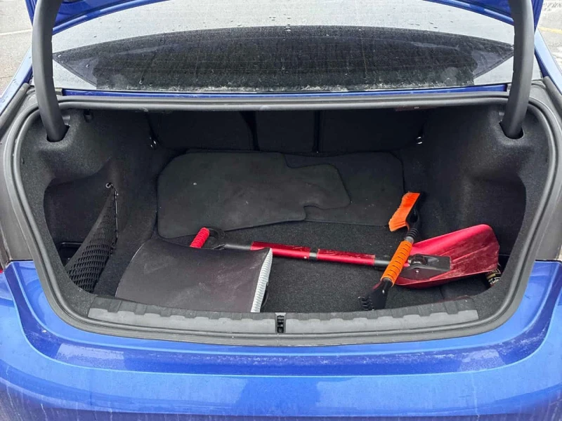 BMW 330  xDrive * M-pack* ПОДГРЕВИ* ШИБИДАХ* , снимка 13 - Автомобили и джипове - 53522978