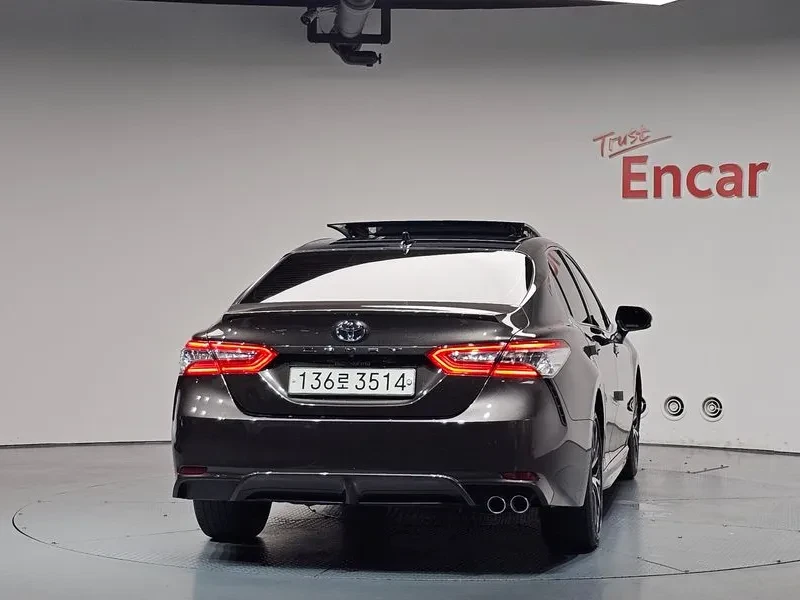 Toyota Camry 2.5 SPORTS EDITION (MONOTONE), снимка 4 - Автомобили и джипове - 55047518