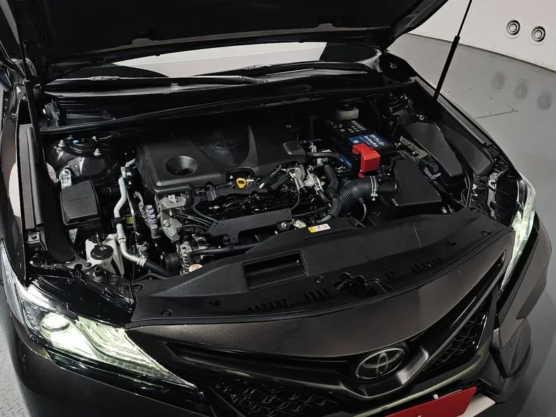 Toyota Camry 2.5 SPORTS EDITION (MONOTONE), снимка 6 - Автомобили и джипове - 55047518