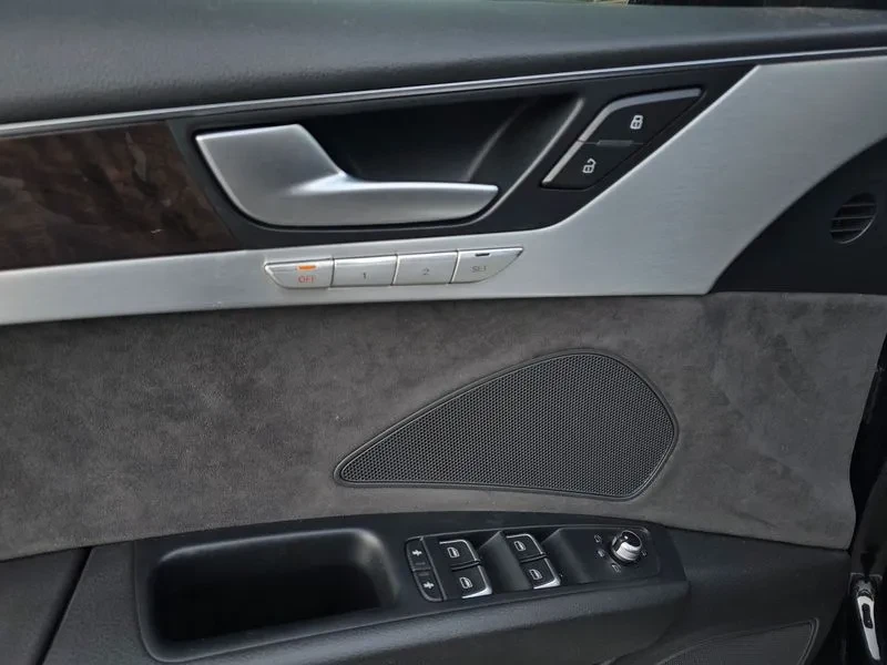 Audi A8 4.2 TDI Quattro - САМО 30% АВАНС, снимка 12 - Автомобили и джипове - 55707672