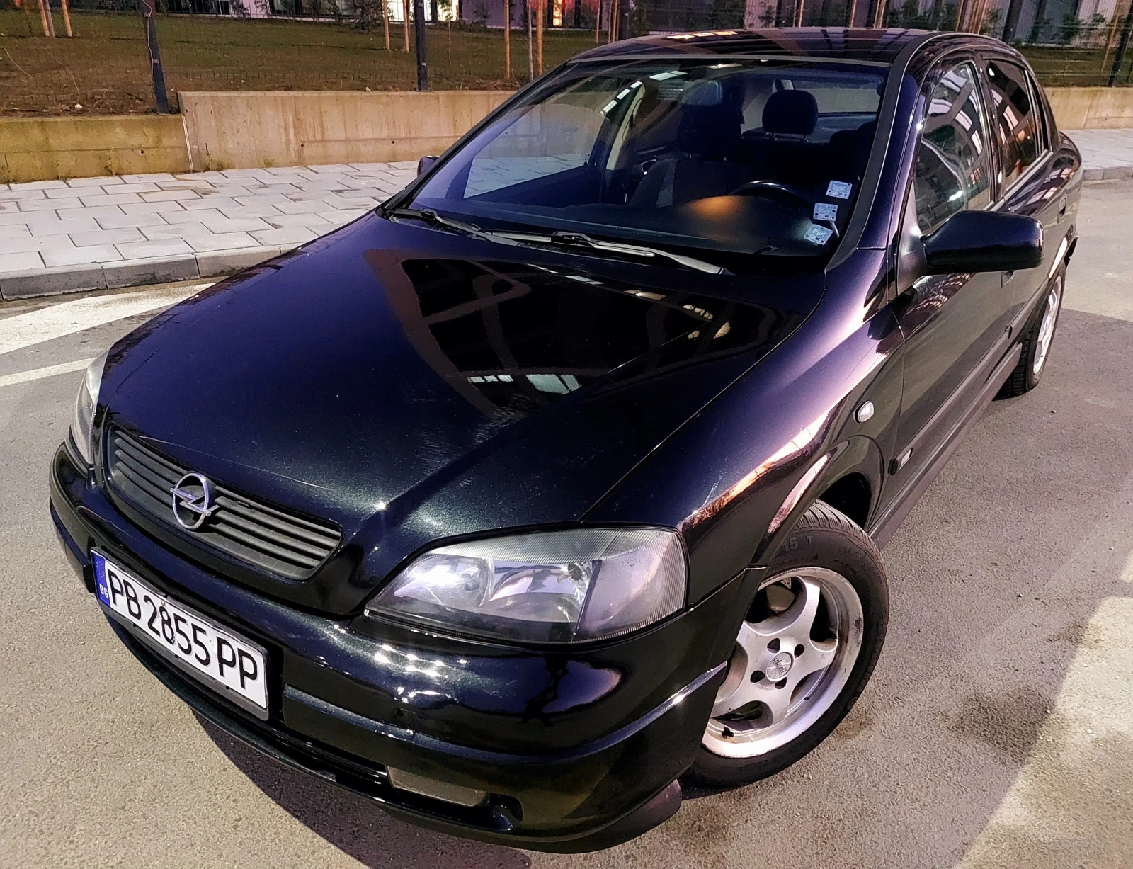 Opel Astra 1.6, снимка 1
