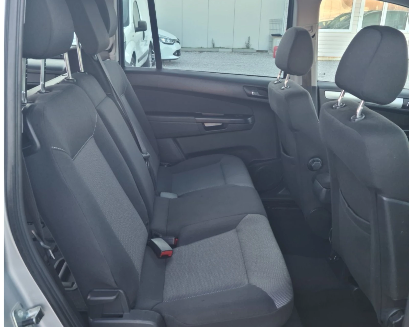 Opel Zafira 1.7DIZEL.EVRO5 | Mobile.bg — изображение 11