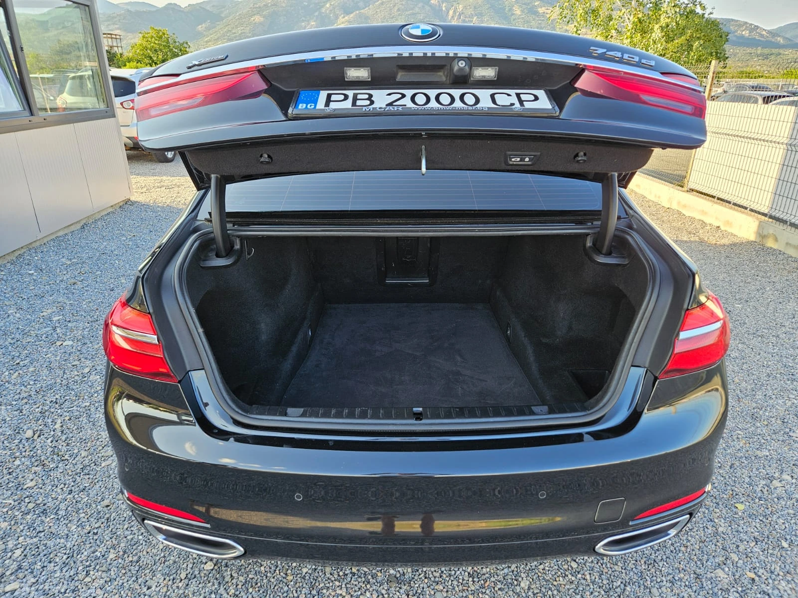 BMW 740   | Mobile.bg   17