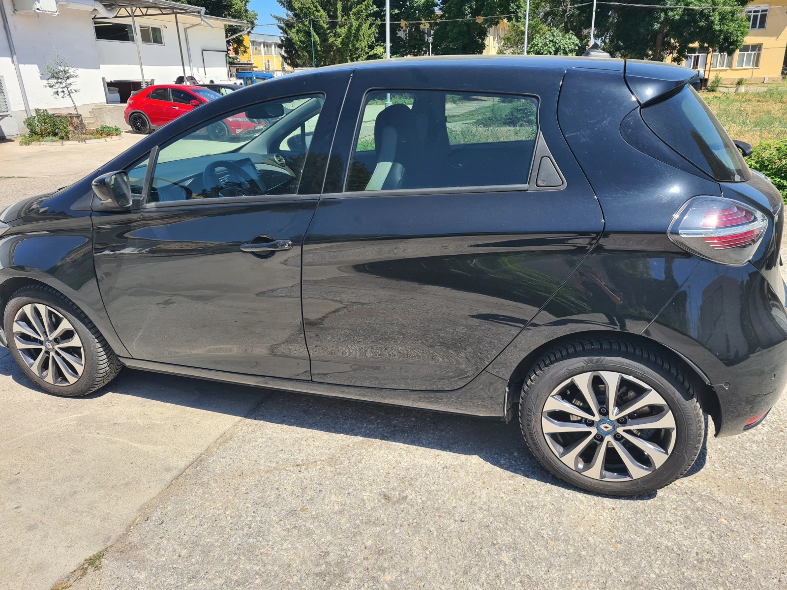 Renault Zoe  - изображение 6