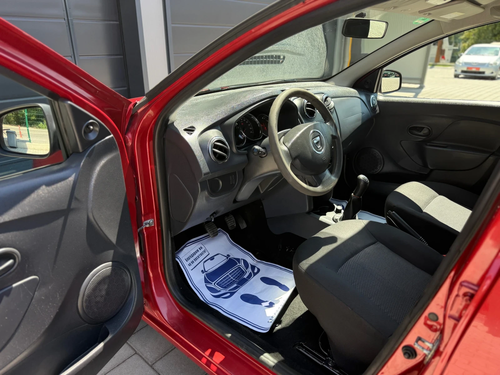 Dacia Sandero 1.2i * Климатик* Euro 6*  - изображение 7