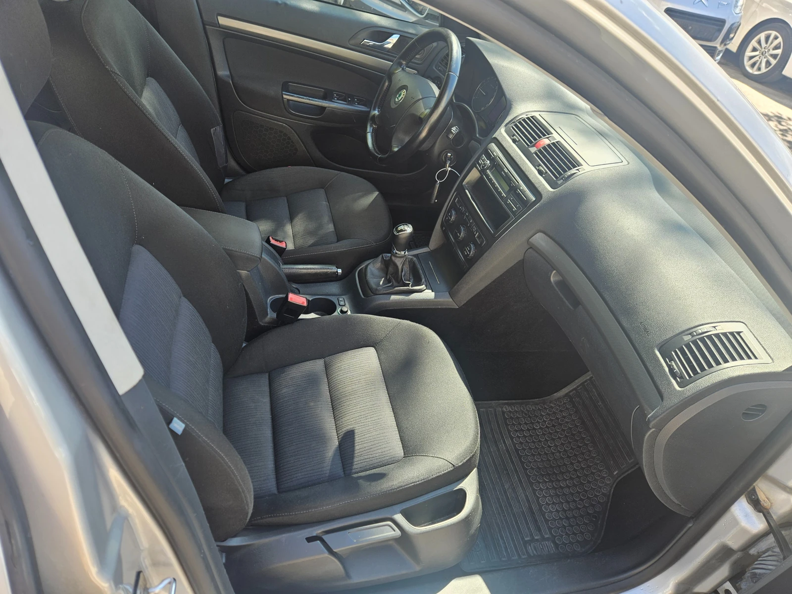 Skoda Octavia 1.9TDI 105кс - изображение 9