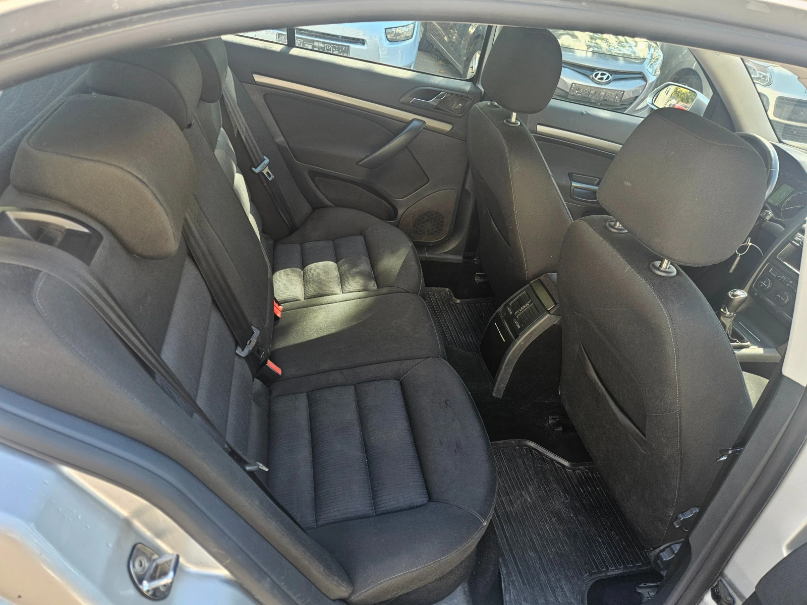 Skoda Octavia 1.9TDI 105кс - изображение 10