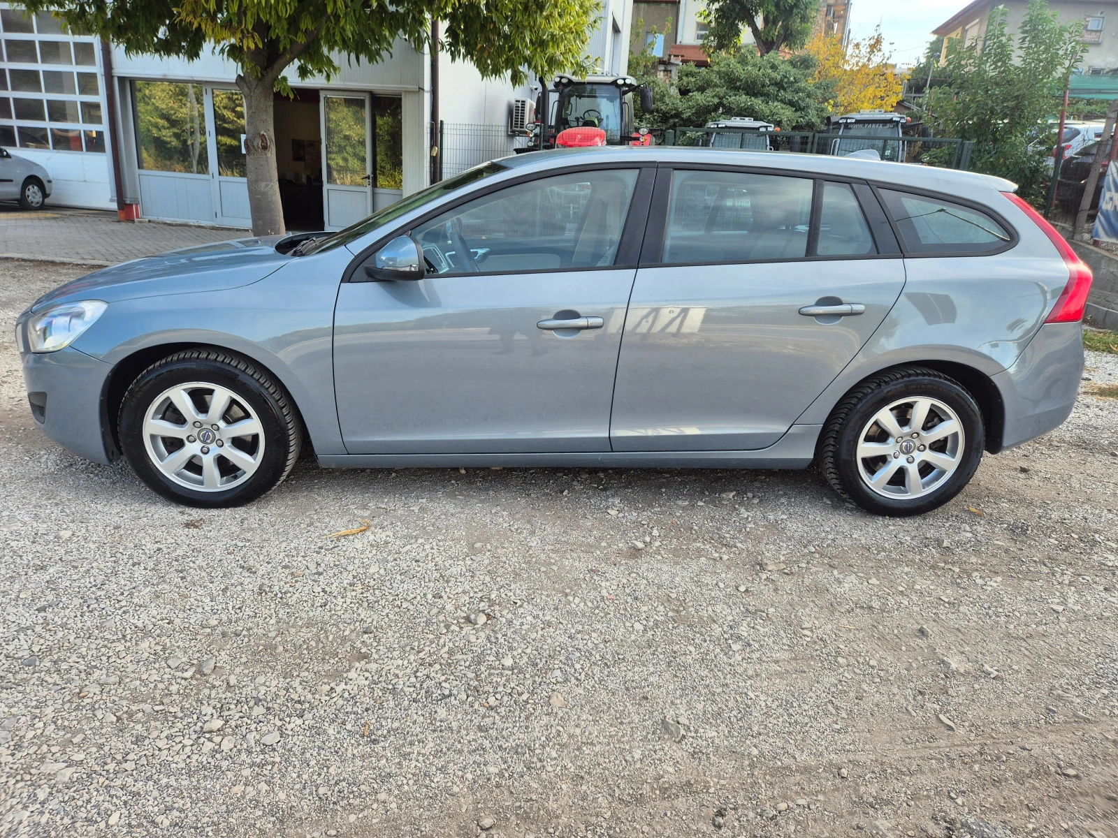 Volvo V60 2.0D 163k.s - изображение 8