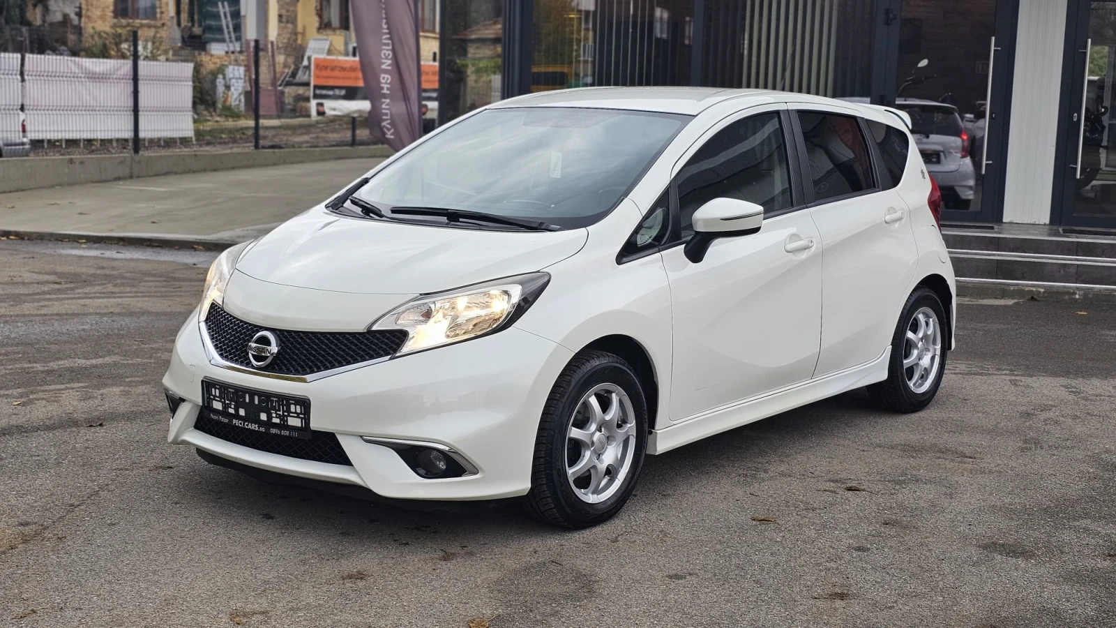 Nissan Note 1.2i Automatic CH-СЕРВИЗНА ИСТ.-ТОП СЪСТ.-ЛИЗИНГ - изображение 3