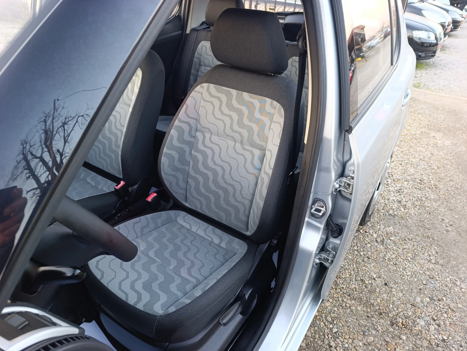 Skoda Fabia 1.2i-60, КС.БЕНЗИН - изображение 9