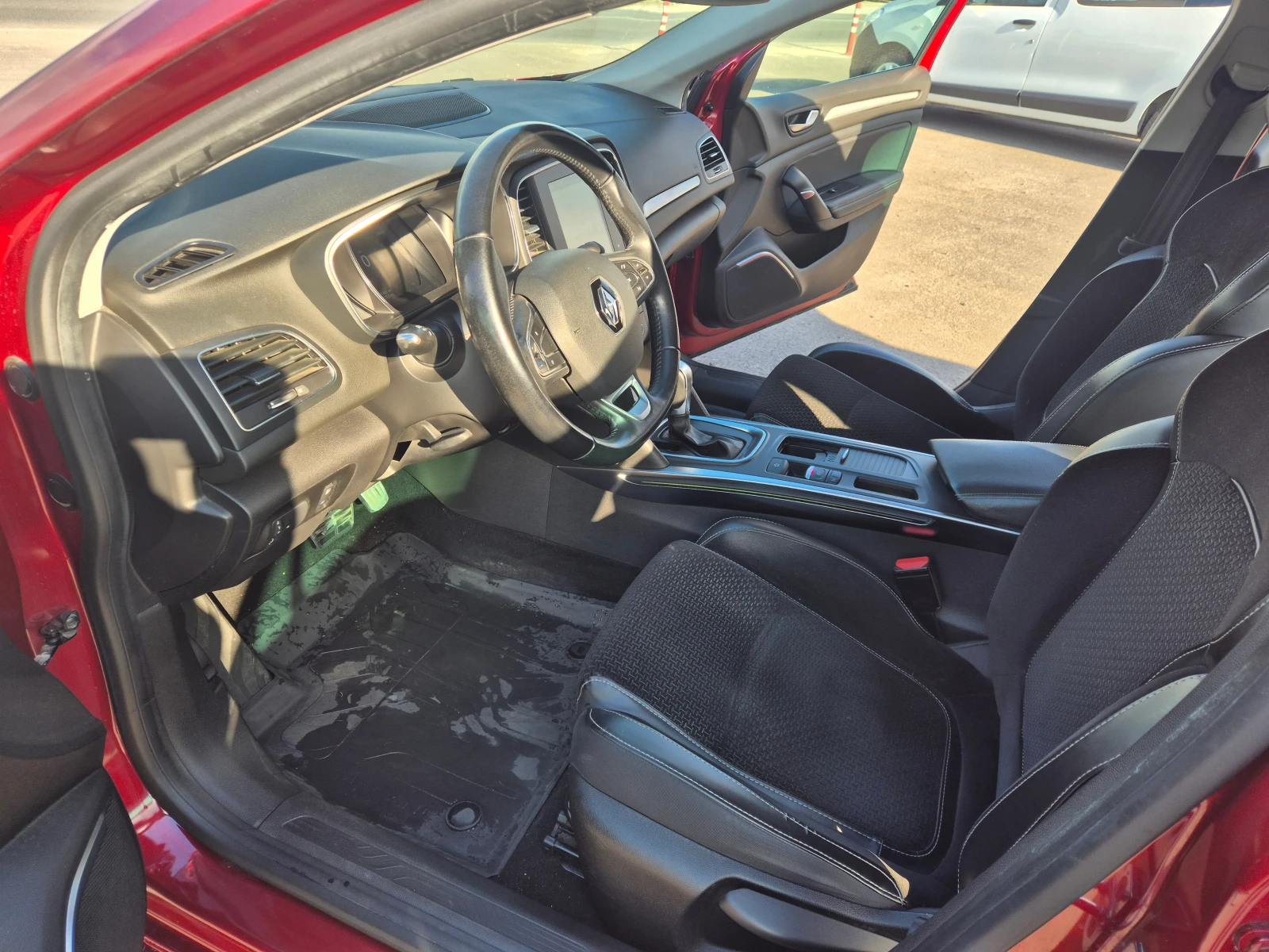 Renault Megane SEDAN INTENS A/T | Mobile.bg � ����������� 13