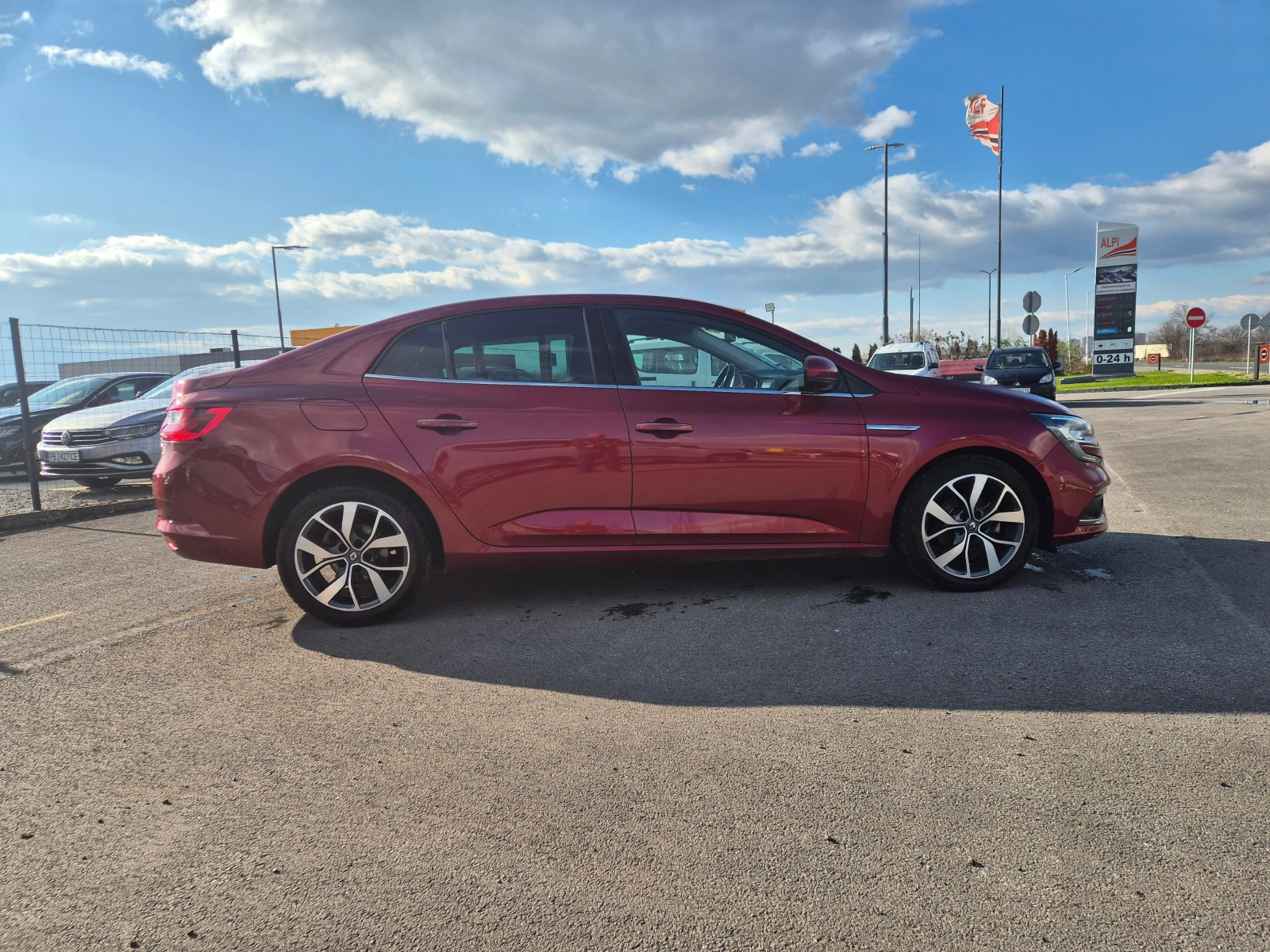 Renault Megane SEDAN INTENS A/T - изображение 6