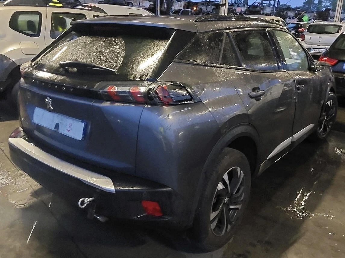 Peugeot 2008 1.5 BHDI AUTOMATIC - изображение 4