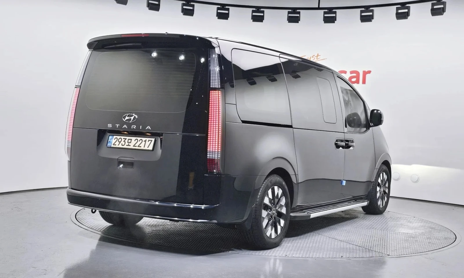 Hyundai Staria L3.5 Lounge 7-Seater Inspiration  - изображение 2