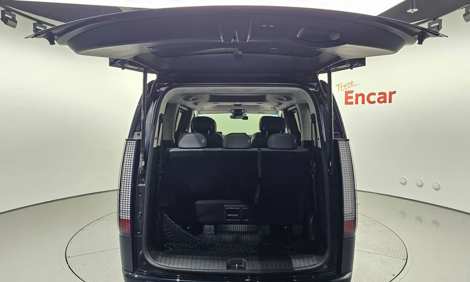 Hyundai Staria L3.5 Lounge 7-Seater Inspiration  | Mobile.bg � ����������� 17