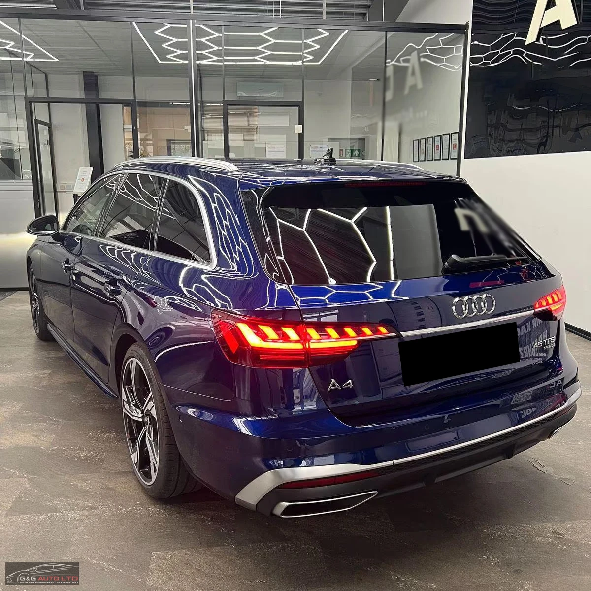 Audi A4 45TFSI/265HP/QUATTRO/S-LINE+ /360/AMBIENT/922v - изображение 4