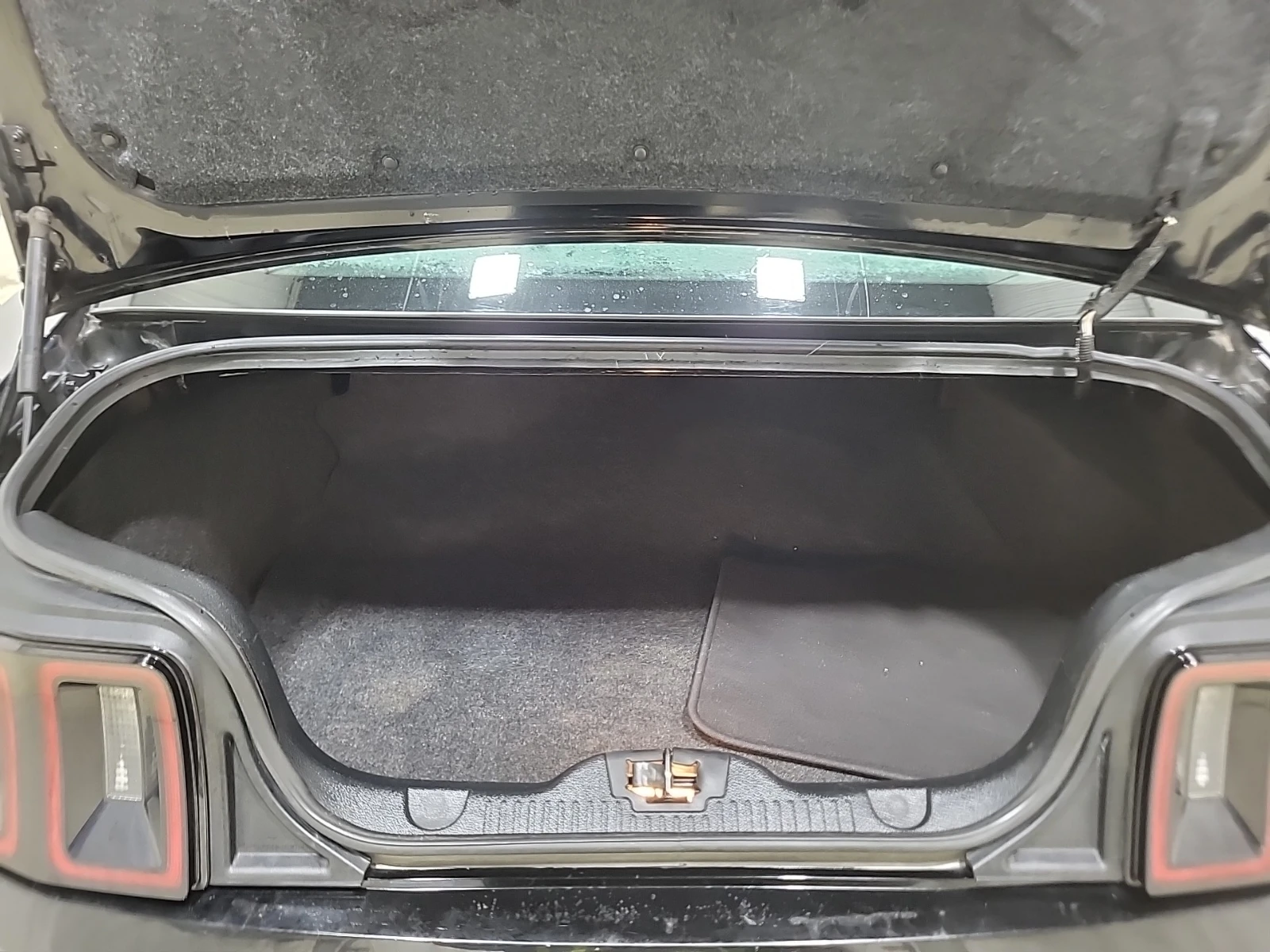 Ford Mustang 3.7 V6 (305��) | ���� ������ | Mobile.bg � ����������� 12