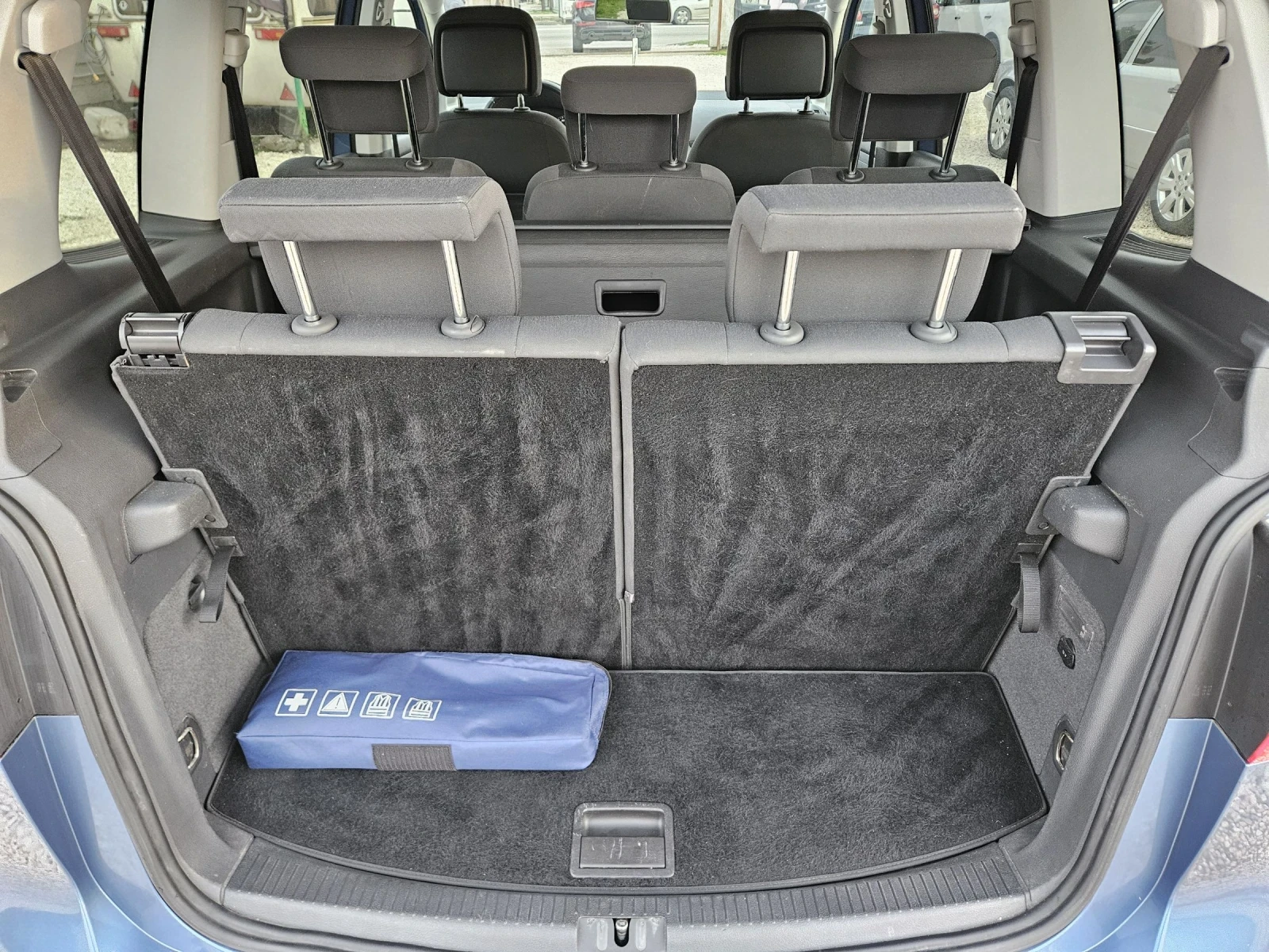 VW Touran 1.6 TDI...DSG ..7 ������ | Mobile.bg � ����������� 14