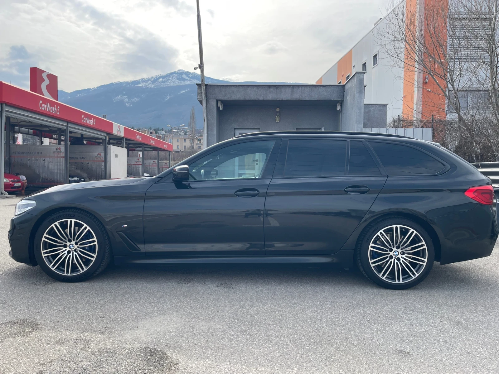 BMW 530 xDrive M Performance  - изображение 3