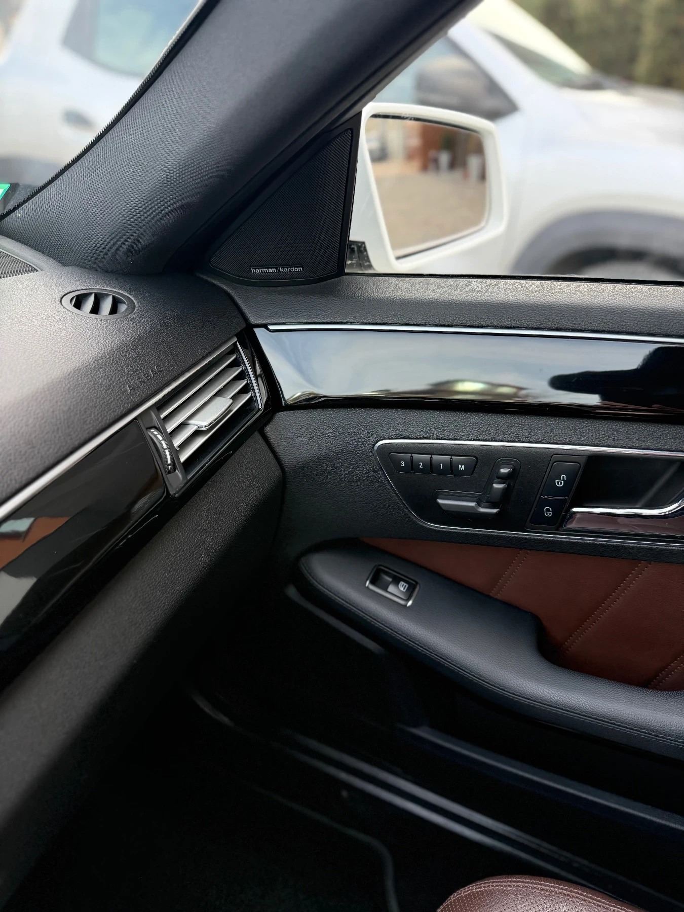 Mercedes-Benz E 500, снимка 11 - Автомобили и джипове - 53705033