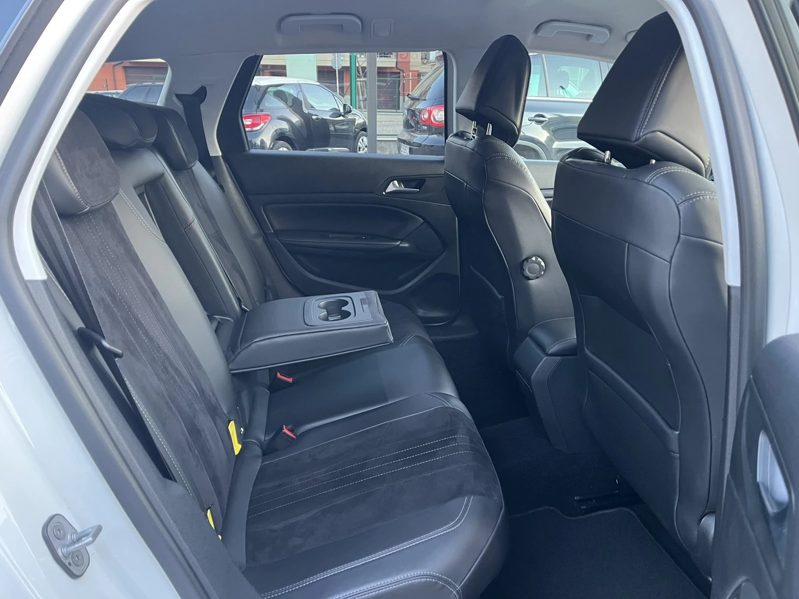 Peugeot 308 1.6 DISEL, снимка 16 - Автомобили и джипове - 53816056