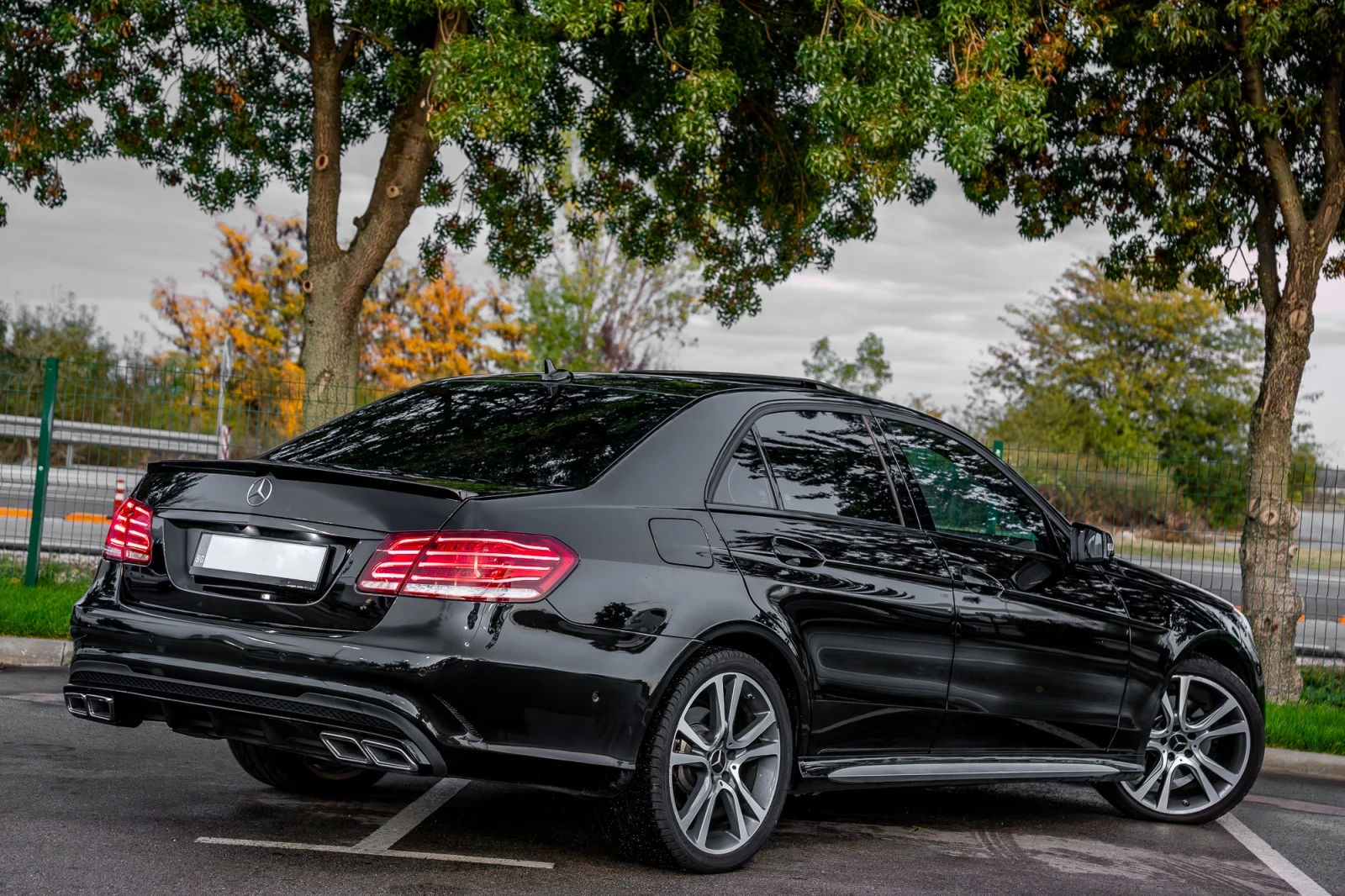 Mercedes-Benz E 350, снимка 7 - Автомобили и джипове - 54781059